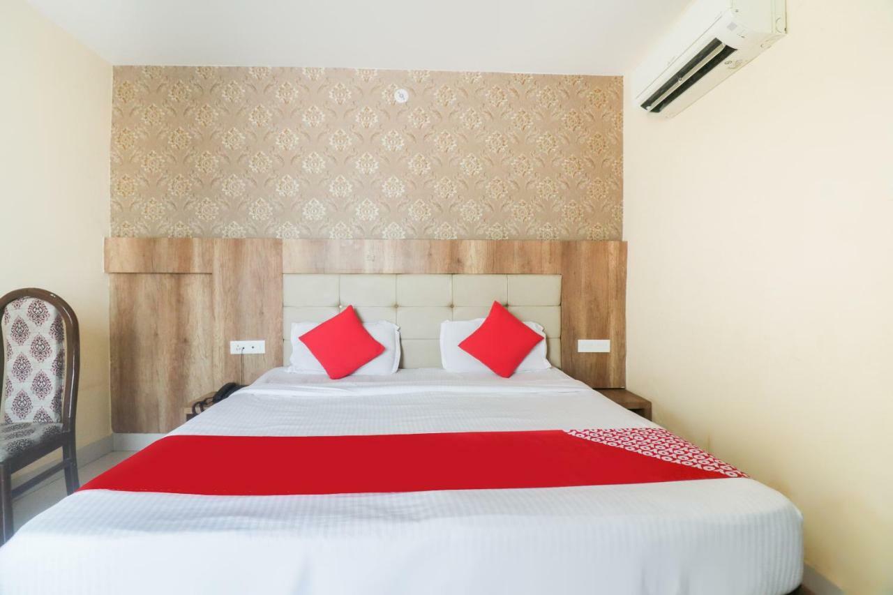 Oyo 48974 Hotel Shweta Residency 瓦拉纳西 外观 照片