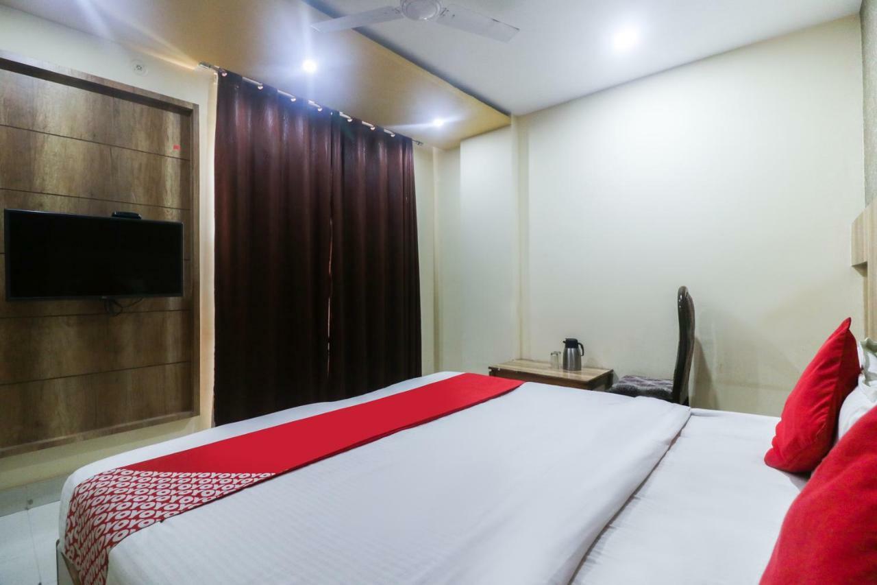 Oyo 48974 Hotel Shweta Residency 瓦拉纳西 外观 照片